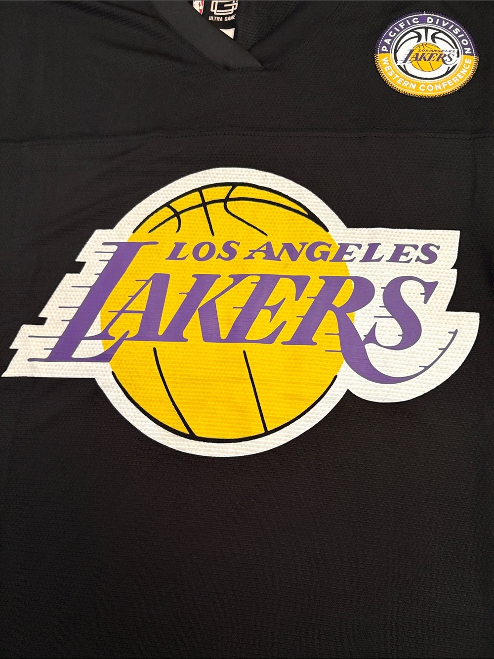 NBA Ultra Game Los Angeles Lakers Men's Black Short-Sleeve Logo Jersey Tee